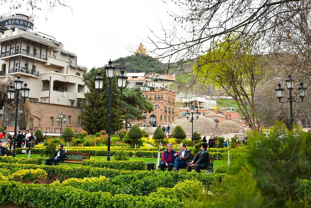 Apartment On Botanikuri Tbilisi Exterior photo